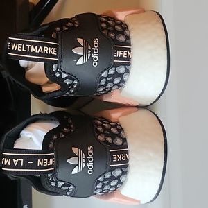 ADIDAS NMD R1 LEOPARD